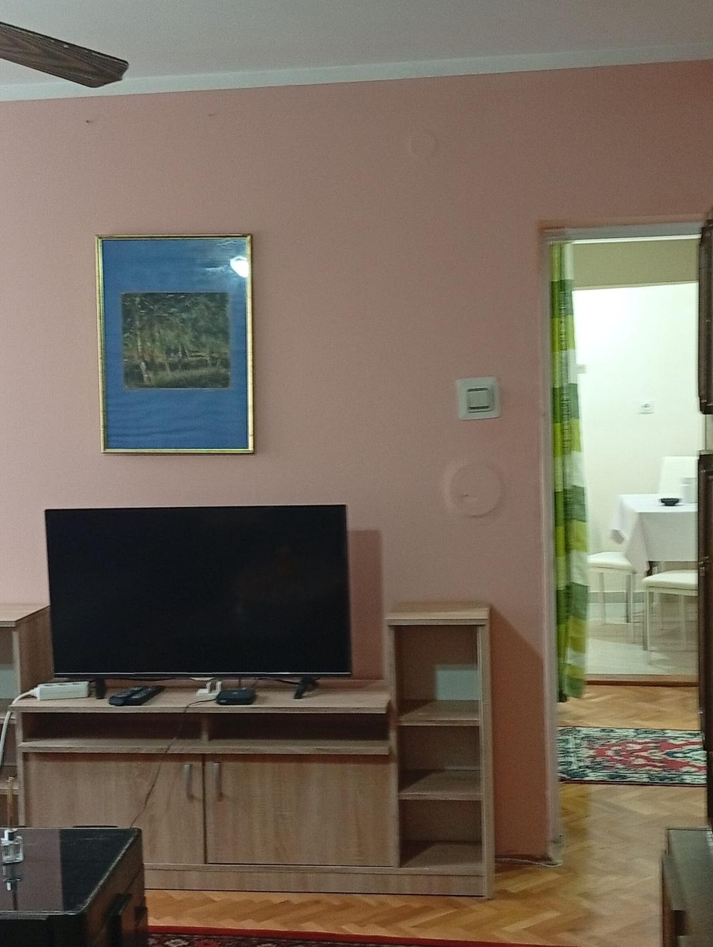 Slika 2 - Dvosoban, 55m2, U blizini Doma zdravlja Niš, sa terasom